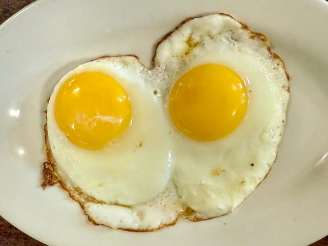 Side 3 Extra Egg.