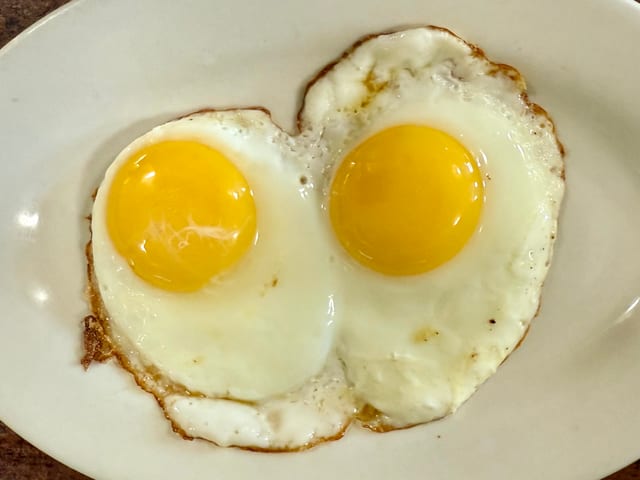 Side 2 Extra Egg.